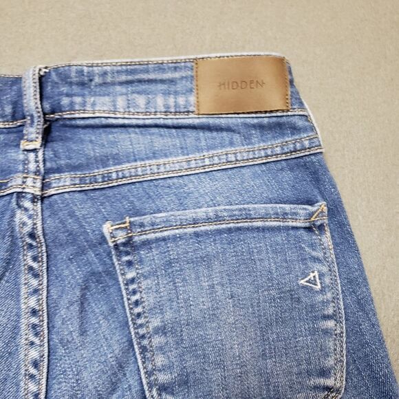 Hidden Jeans | Distressed Blue Jeans size 27 cropped, frayed hem. - Picture 10 of 16